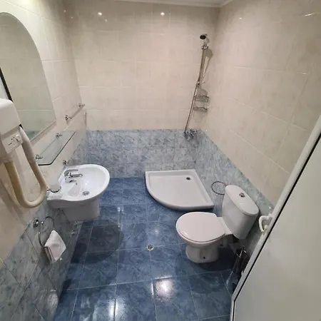 семеен аристо Hotel