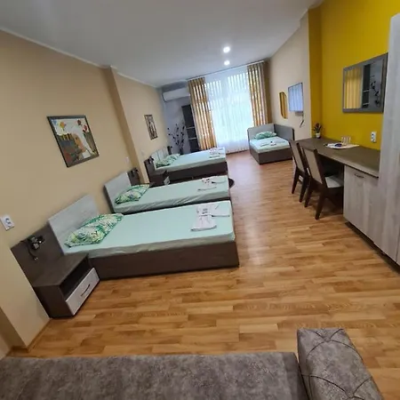 Hotel семеен аристо *